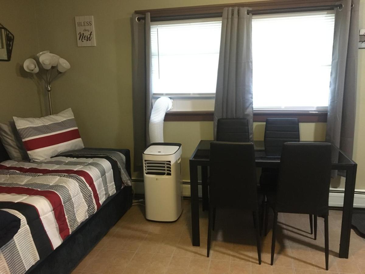 Home Away From Home, Recently Renovated North Troy Eksteriør billede