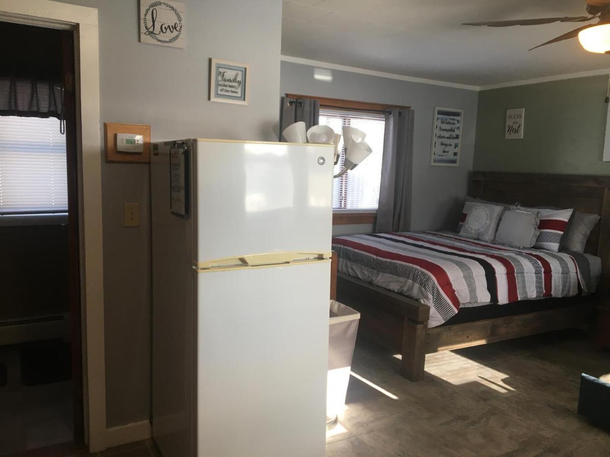 Home Away From Home, Recently Renovated North Troy Eksteriør billede