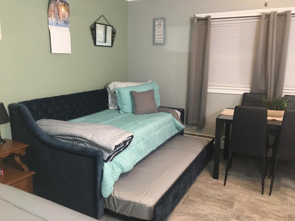 Home Away From Home, Recently Renovated North Troy Eksteriør billede