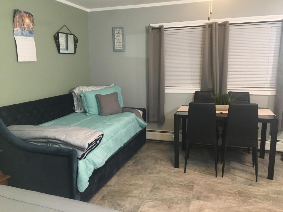 Home Away From Home, Recently Renovated North Troy Eksteriør billede