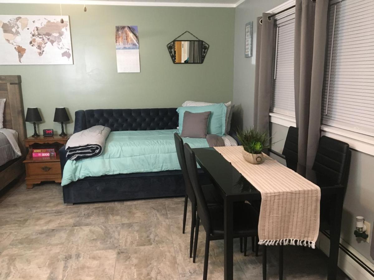 Home Away From Home, Recently Renovated North Troy Eksteriør billede